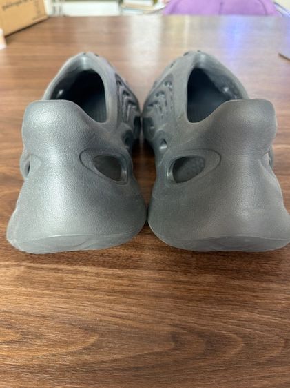  Adidas Yeezy Foam รูปที่ 2