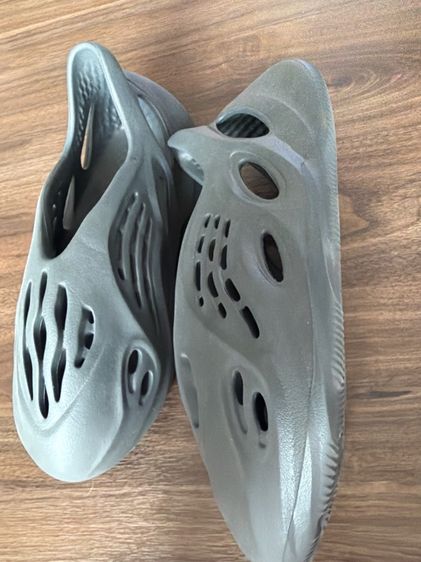 Adidas Yeezy Foam รูปที่ 6