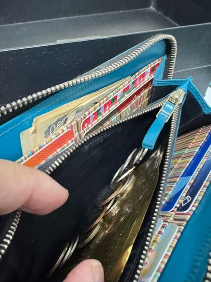 Used Paul Smith Zippy Wallet Cerulean รูปที่ 7