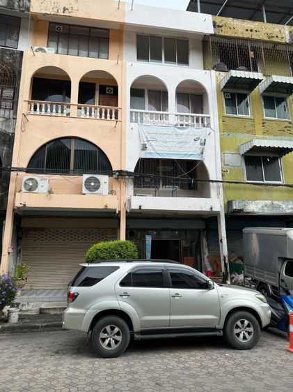 ขายตึกแถว