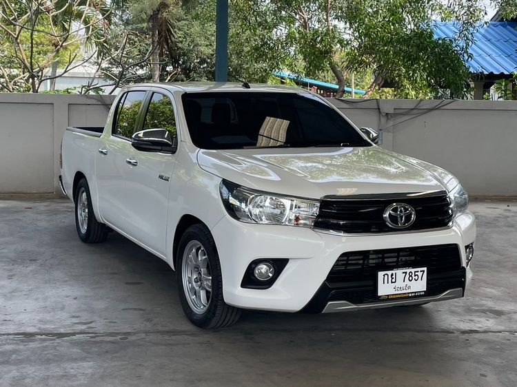 Toyota Hilux Revo 2018 2.4 J Plus Pickup ดีเซล ไม่ติดแก๊ส เกียร์ธรรมดา ขาว รูปที่ 3