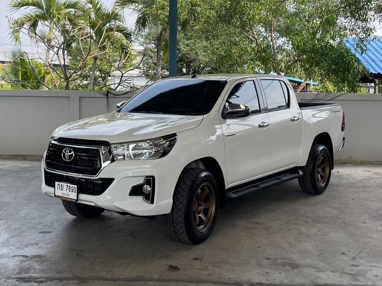 รถ Toyota Hilux Revo 2.4 Prerunner J Plus สี ขาว
