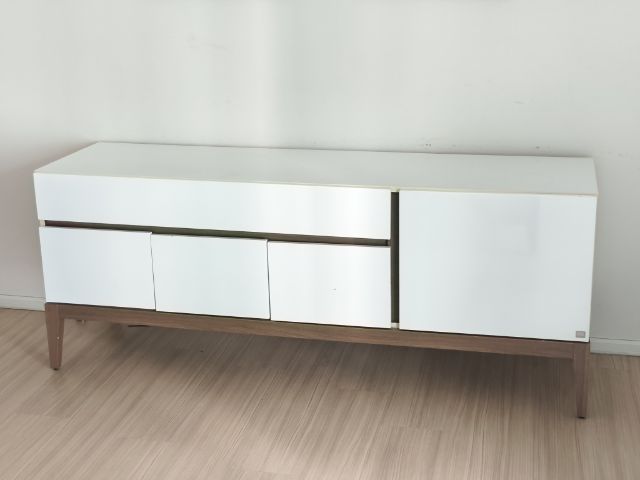ตู้ cabinet สีขาว ยาว 180cm รูปที่ 2