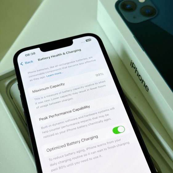 iPhone 13 ความจุ 128 GB สีดำ เครื่องใหม่มากๆ  ไร้ตำหนิ ไร้รอย มือสอง สภาพนางฟ้า รูปที่ 3