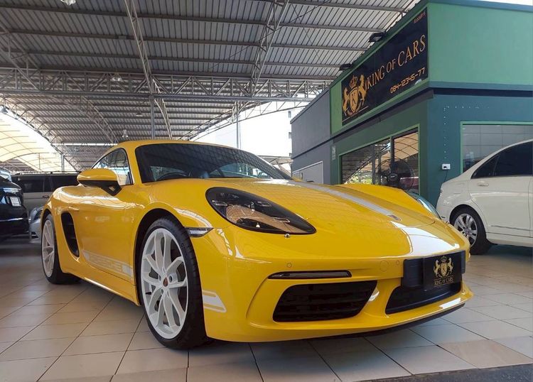 Porsche 718 Cayman