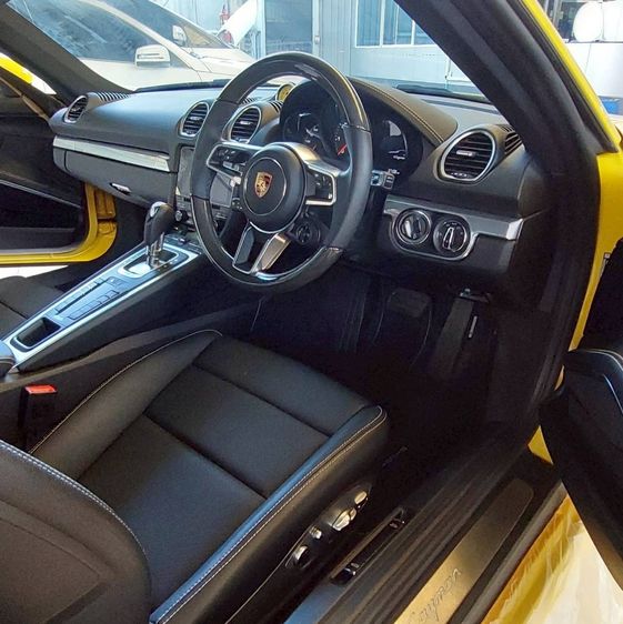 Porsche 718 2025 2.0 Cayman Sedan เบนซิน เกียร์อัตโนมัติ เหลือง รูปที่ 3