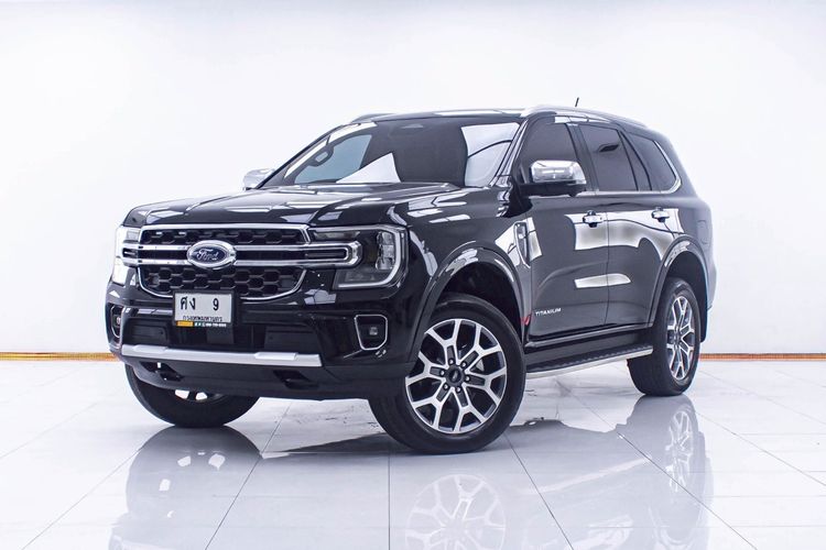รถ Ford Everest 2.0 Bi-Turbo Titanium+ สี ดำ