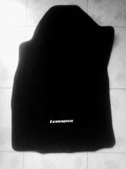 พรมปูพื้นรถฟอร์จูนเนอร์ หรือรถเอนกประสงค์ 7 ที่นั่ง รูปที่ 2