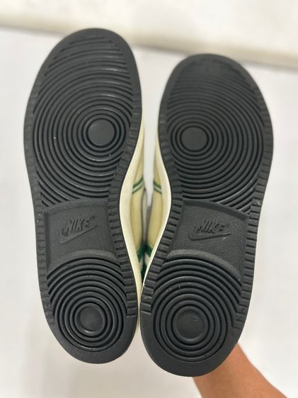 รองเท้า nike รูปที่ 9