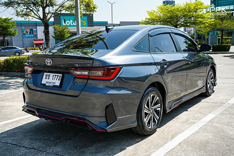 Toyota Yaris ATIV 2023 1.2 Smart Sedan เบนซิน ไม่ติดแก๊ส เกียร์อัตโนมัติ เทา รูปที่ 4