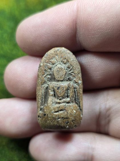 พระหลวงพ่อคงเนื้อดินจังหวัดลำพูน