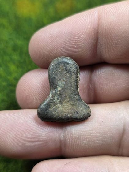 พระปิดตาเนื้อชินเก่าๆ รูปที่ 2