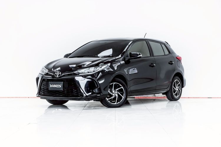 รถ Toyota Yaris 1.2 Sport สี ดำ