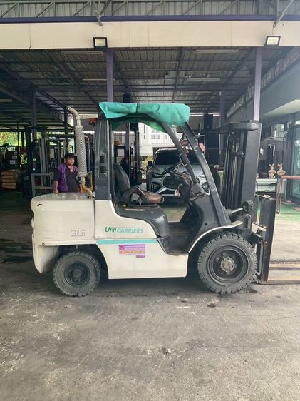 Forklift 3.5 ตัน ดีเซล ออโต้ เสาฟลูฟรี เข้าตู้ได้ ยกสูง 4.40 เมตร