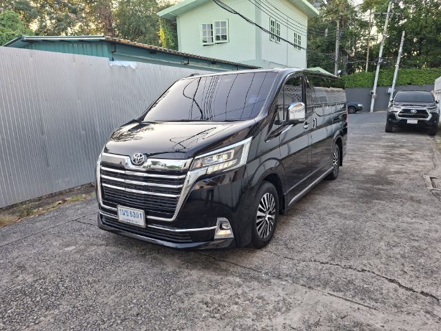 Toyota Majesty 2020 2.8 Premium Van ดีเซล ไม่ติดแก๊ส เกียร์อัตโนมัติ ดำ รูปที่ 2