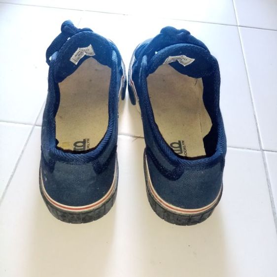 รองเท้าผ้าใบ รูปที่ 6