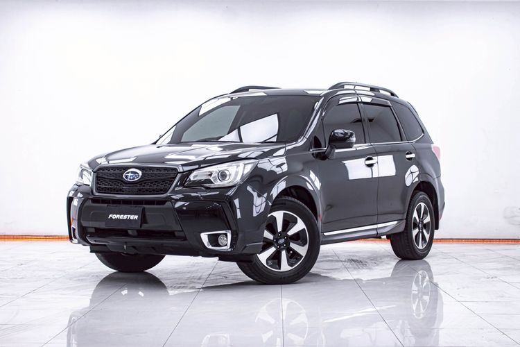 รถ Subaru Forester 2.0 i-P สี ดำ