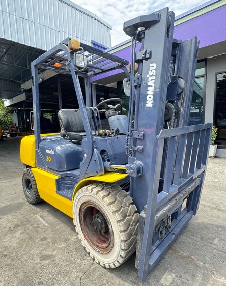 3.0 ตัน ดีเซล เกียร์ออโต้ เสาเข้าตู้ Fufree งาสไลด์ ยกสูง 3 เมตร  รูปที่ 5