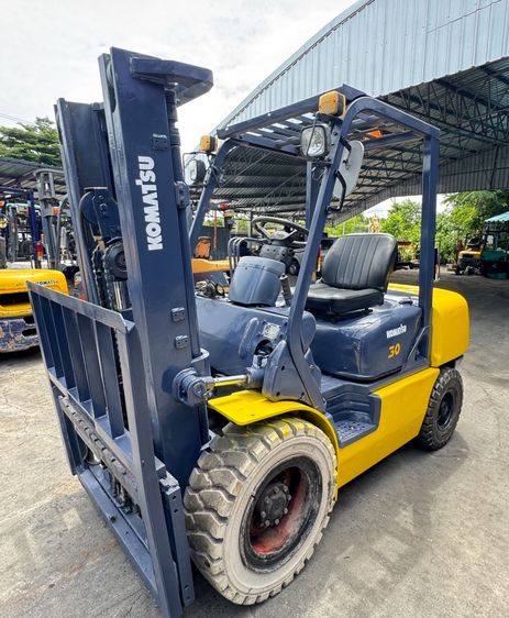 3.0 ตัน ดีเซล เกียร์ออโต้ เสาเข้าตู้ Fufree งาสไลด์ ยกสูง 3 เมตร  รูปที่ 4