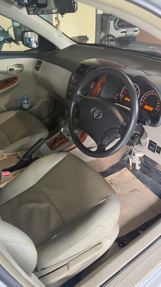 Toyota Altis 2010 1.6 E Sedan เบนซิน ไม่ติดแก๊ส เกียร์อัตโนมัติ บรอนซ์เงิน รูปที่ 3