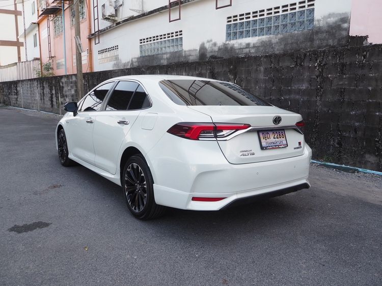 Toyota Altis 2024 1.8 Hybrid GR Sport Sedan ไฮบริด ไม่ติดแก๊ส เกียร์อัตโนมัติ ขาว รูปที่ 4