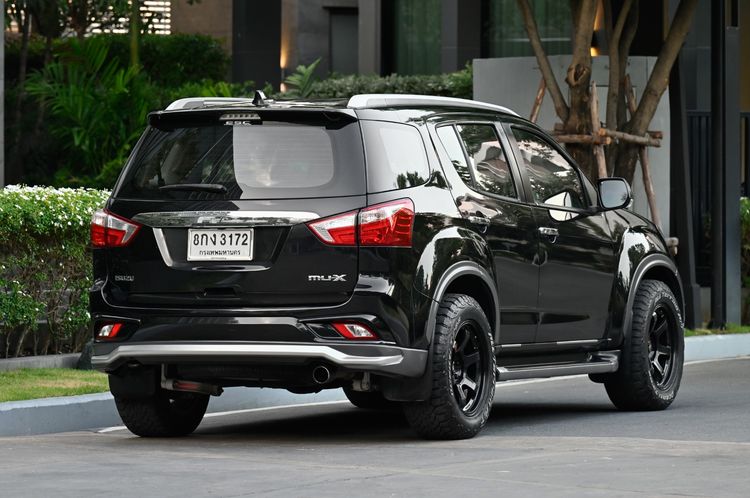 Isuzu MU-X 2018 1.9 Utility-car ดีเซล ไม่ติดแก๊ส เกียร์อัตโนมัติ ดำ รูปที่ 4