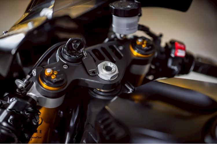 🔥YAMAHA R1 2019 รถมือเดียวออกศูนย์ กุญแจ2ดอก 🔥  รูปที่ 8