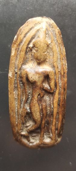 พระลีลาเม็ดขนุน จังหวัด กำแพงเพชร กรุวัดพิกุลทอง 