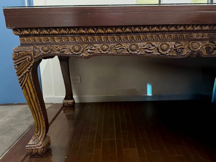 โต๊ะไม้