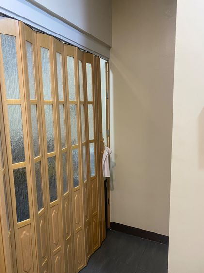 ฉากกั้นห้อง PVC + กระจกอะคริลิค 200 x 220 cm