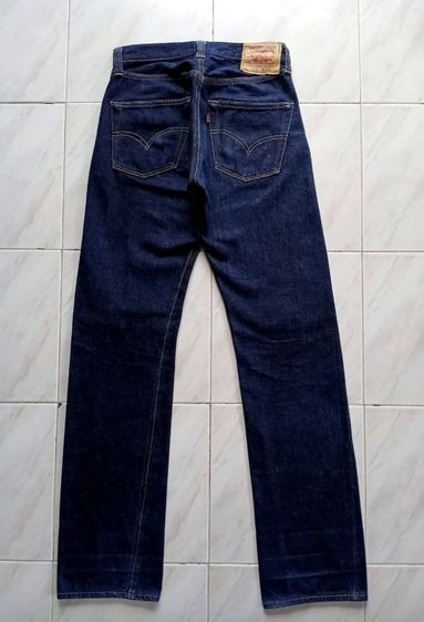 LEVI'S 501XX BIG E , LVC 1947 ริมแดง
MADE  IN  U.S.A. กระดุม 555
เอววัดจริง 28-29  รูปที่ 4