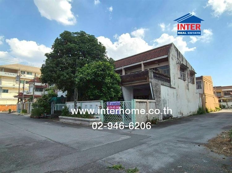 ทาวน์เฮ้าส์ 2 ชั้น 34 ตร.ว. หมู่บ้านพรไพลิน ใกล้ตลาดโชคชัยสี่ ลาดพร้าว-วังหิน ซอยลาดพร้าว35-1 ถนนลาดพร้าว ถนนซอยลาดพร้าว35-1 เขตจตุจักร 