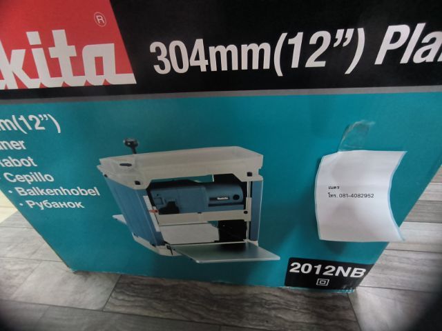 แท่นรีดไม้makita 2012nb
