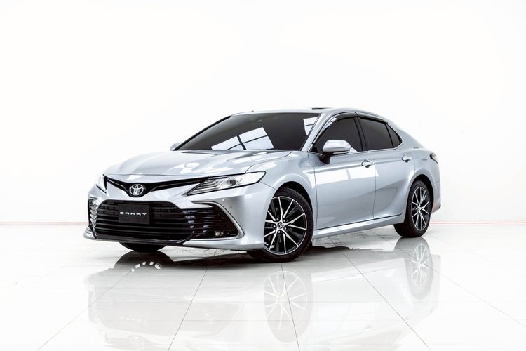 รถ Toyota Camry 2.5 Premium สี เทา