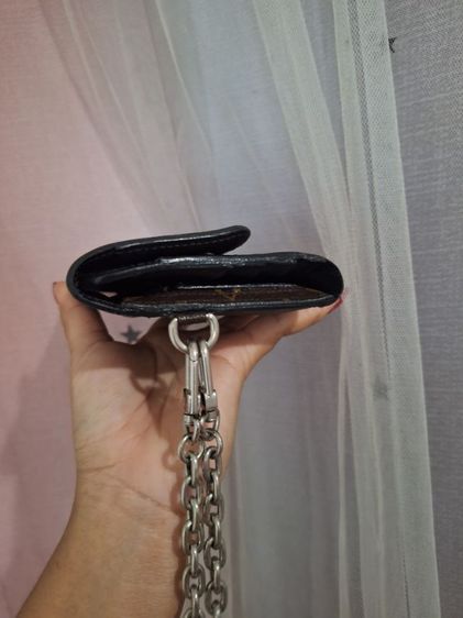 Louis Vuitton Monogram Macassar Portefeuille Rond Chain Strap Canvas รูปที่ 17