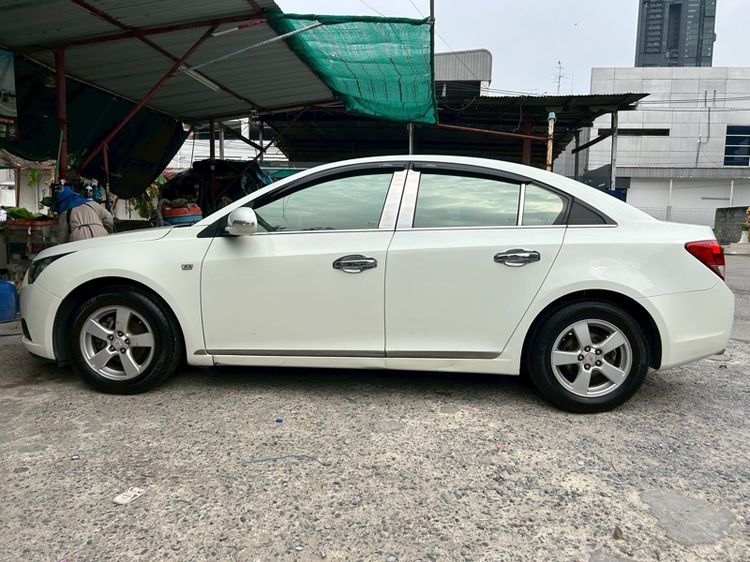 Chevrolet Cruze 2011 1.6 LS Sedan เบนซิน ไม่ติดแก๊ส เกียร์อัตโนมัติ ขาว รูปที่ 3