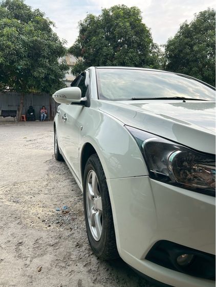Chevrolet Cruze 2011 1.6 LS Sedan เบนซิน ไม่ติดแก๊ส เกียร์อัตโนมัติ ขาว รูปที่ 2