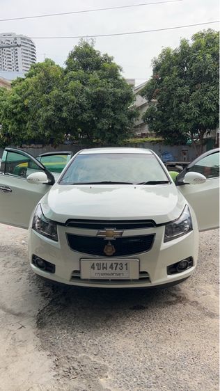รถ Chevrolet Cruze 1.6 LS สี ขาว