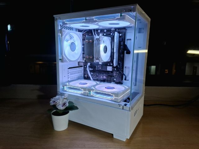 White Gaming PC, M-ATX (GPU Ready) รูปที่ 2