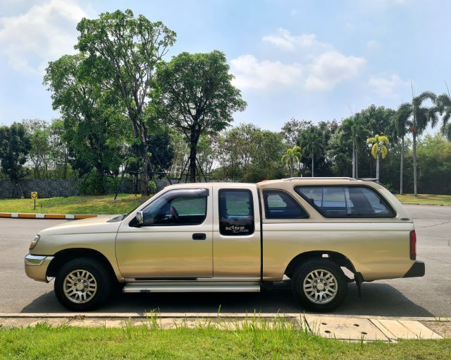 Nissan BIG-M FRONTIER NAVARA 1999 2.5 SE Pickup เบนซิน LPG เกียร์อัตโนมัติ บรอนซ์ทอง รูปที่ 2