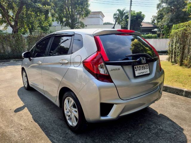 Honda Jazz 2015 1.5 S i-VTEC Sedan เบนซิน เกียร์อัตโนมัติ บรอนซ์เงิน รูปที่ 3