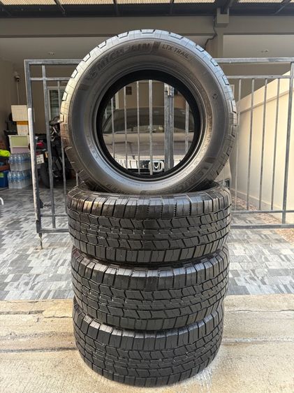 ยางเปอร์เซ็นต์Michelin LTX 265-60R18 ปี24 ดอกหนาสภาพดีมาก
