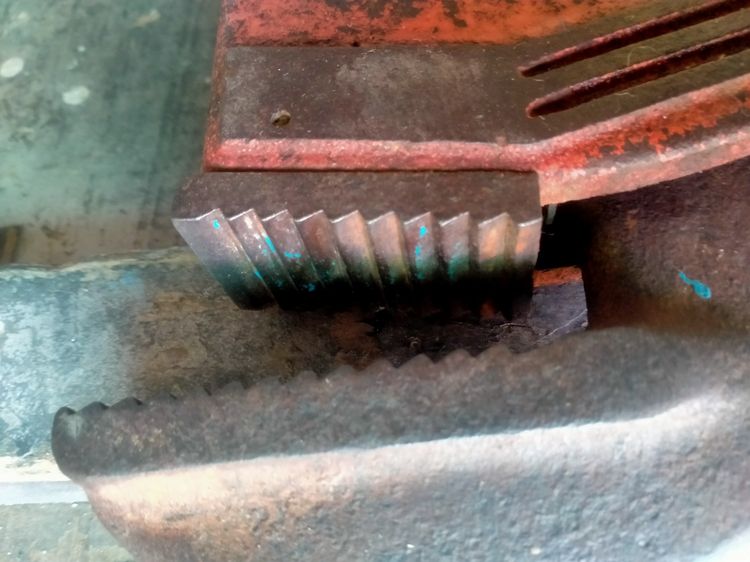 ประแจจับท่อแบบตรงสำหรับงานหนัก 36 นิ้ว รูปที่ 4