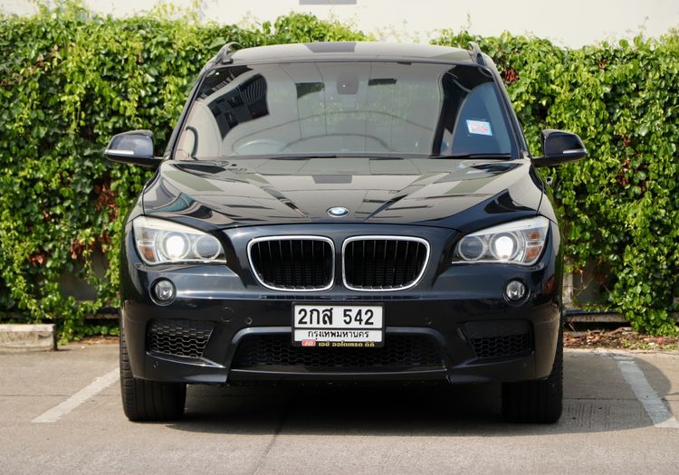 BMW X1 2015 2.0 sDrive18i Sport Utility-car เบนซิน ไม่ติดแก๊ส เกียร์อัตโนมัติ ดำ รูปที่ 2