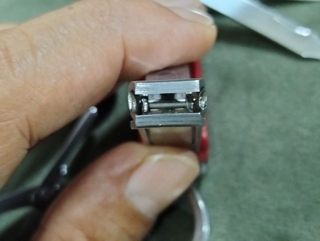 เครื่องมืออเนกประสงค์ 2 ชิ้น ที่ตัดเล็บ กรรไกร ตะไบ มีดใบเล็ก ที่เปิดไวน์ เปิดขวด มีดเล็ก สภาพสวยจากฝรั่งเศส pierre cardin ราคา590บาทรวมส่ง รูปที่ 5