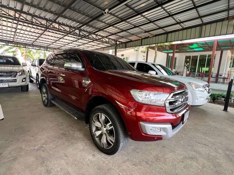 รถ Ford Everest 3.2 Titanium Plus 4WD สี แดง