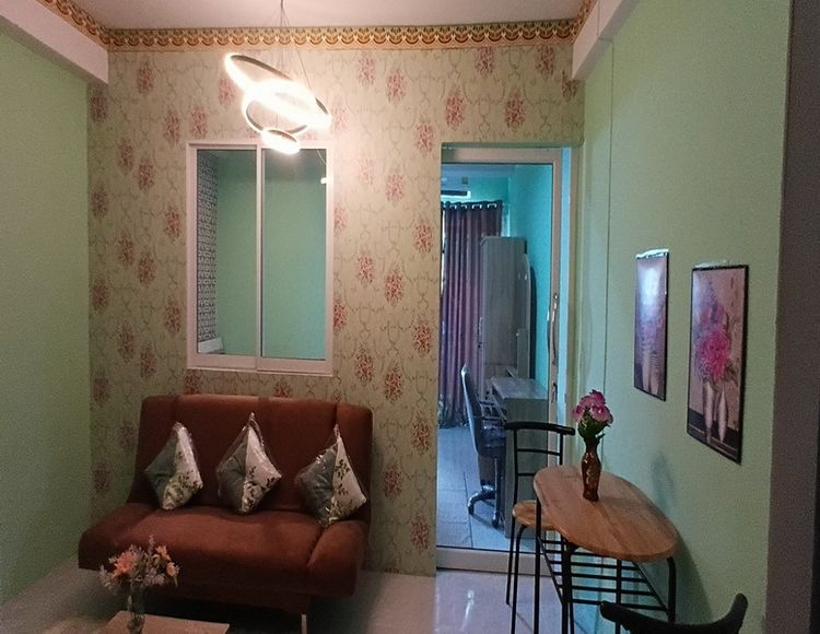 ขายคอนโดติดBTSกระทรวงสาธาระณะสุขเดินมาขึ้นรถไฟฟ้าสถานีได้เลยอยู่หน้าคอนโด 