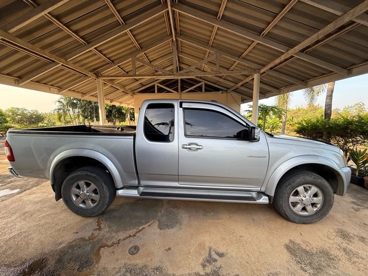 Isuzu D-MAX 2006 3.0 Hi-Lander Pickup ดีเซล ไม่ติดแก๊ส เกียร์ธรรมดา บรอนซ์เงิน รูปที่ 2