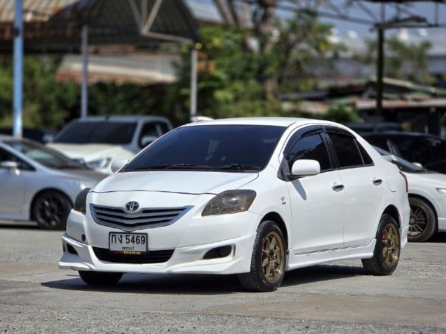 รถ Toyota Vios 1.5 J Sportivo สี ขาว