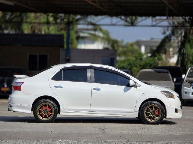 Toyota Vios 2010 1.5 J Sportivo Sedan เบนซิน ไม่ติดแก๊ส เกียร์อัตโนมัติ ขาว รูปที่ 4